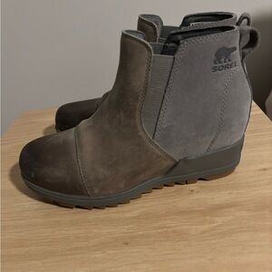 Sorel Evie Wedge Chelsea Boot, Size 6.5